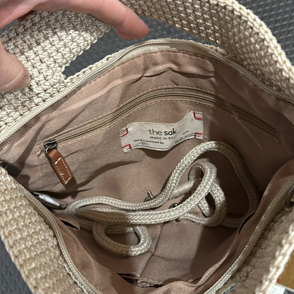 The SAK Limited Edition Back to Bali Convertible Crossbody - Picture 5 of 6